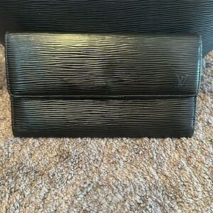 Vintage Louis Vuitton Long Wallet Epi Leather Black
